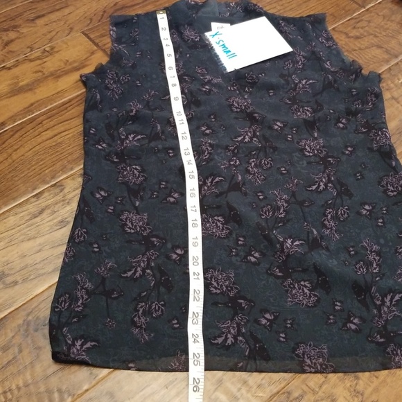 cabi birds and butterflies Evermore tank - Picture 7 of 7